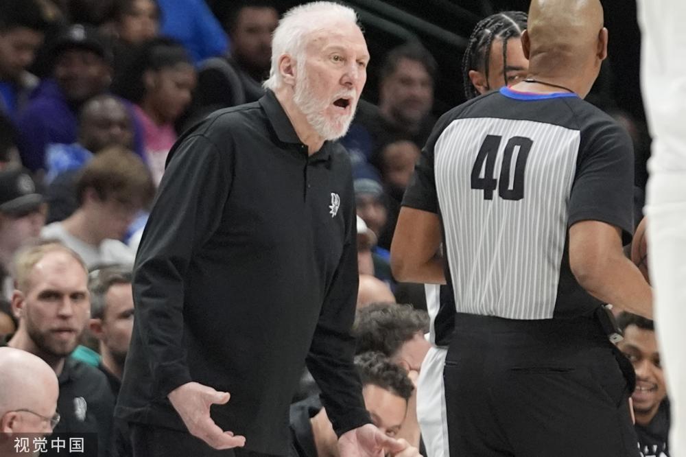 每个球员都 每个球员都